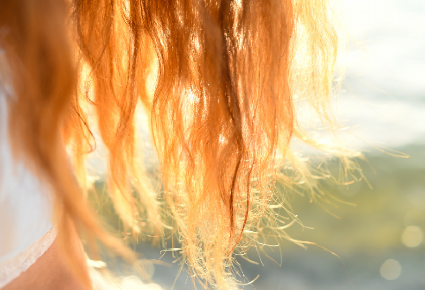 Comment protéger ses cheveux du soleil naturellement ?