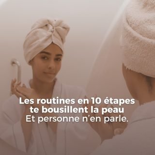 Qui est soulagée de savoir qu’on peut faire SIMPLE ? Commentez un emoji « ❤️»Sérieusement, STOP aux routines qui détruisent ta peau.Parce que bon, on voit partout des routines en 10 étapes, des sérums miracles ou encore qu’il faudrait acheter le dernier actif à la mode…Mais la vérité que personne n’ose dire ? PLUS de produits n’est pas forcément égal à PLUS de résultats.Le vrai problème ? Les actifs peuvent créer plus d’inflammation que de bienfaits.Le résultat ? Une barrière cutanée fragilisée qui ne supporte plus rien et réagit à tout.Nos grand-mères marocaines n’avaient pas 47 produits dans leur salle de bain. Juste l’essentiel : des ingrédients purs, des gestes simples, une peau qui respire.Je suis convaincue que le minimalisme n’est pas une tendance. C’est un retour à ce qui fonctionne VRAIMENT.Il est temps de revenir aux bases : 3 à 4 produits bien choisis, et ta peau te remerciera.Moins de produits, plus de résultats.J’espère qu’après ce post vous allez enfin lâcher prise sur ces routines interminables. Ne plus stresser avec 10 étapes qui servent à rien... ça fait du bien hein ? Mettez un cœur ❤️ en commentaire si ça résonne#hydrolat #aquiliacosmetics #cosmetiquesnaturels #conseilsbeauté #hammam #beautemarocaine #ritueldebeaute #rituelmarocain #marocaine #huiledefiguedebarbarie #ghassoul #huilevegetale #cosmetiquemarocaine #huiledargan